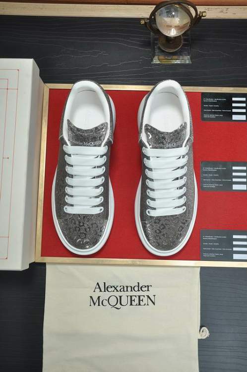 Picture of Alexander McQueen Shoes _SKUAlexanderMcQueensz35-44hnw0321175